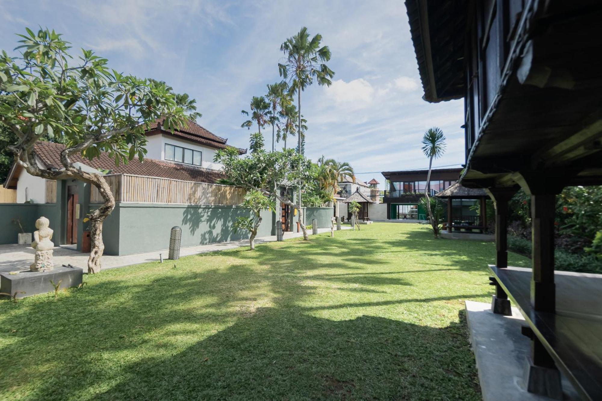 Villa Four On Drupadi Seminyak Exterior foto
